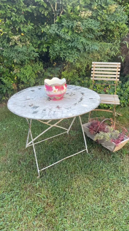 Foldable Patinated Iron Garden Table – Ø