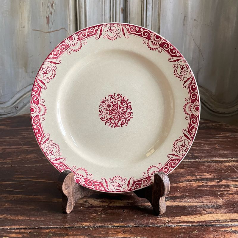 Piatto Piano Terre de Fer Bordo rosso