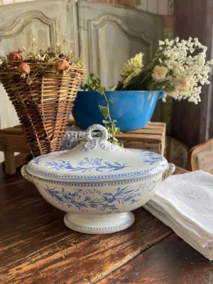 Terre de Fer Tureen – Blue Floral Decoration