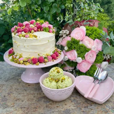 Portuguese Ceramic Cake Stand – Powder Pink