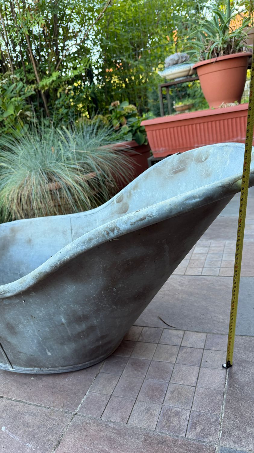 Zinc Garden Tub