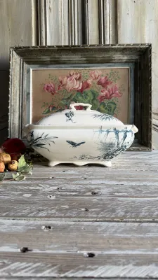 Rectangular covered terre de fer vegetable dish, blue bamboo and bird pattern