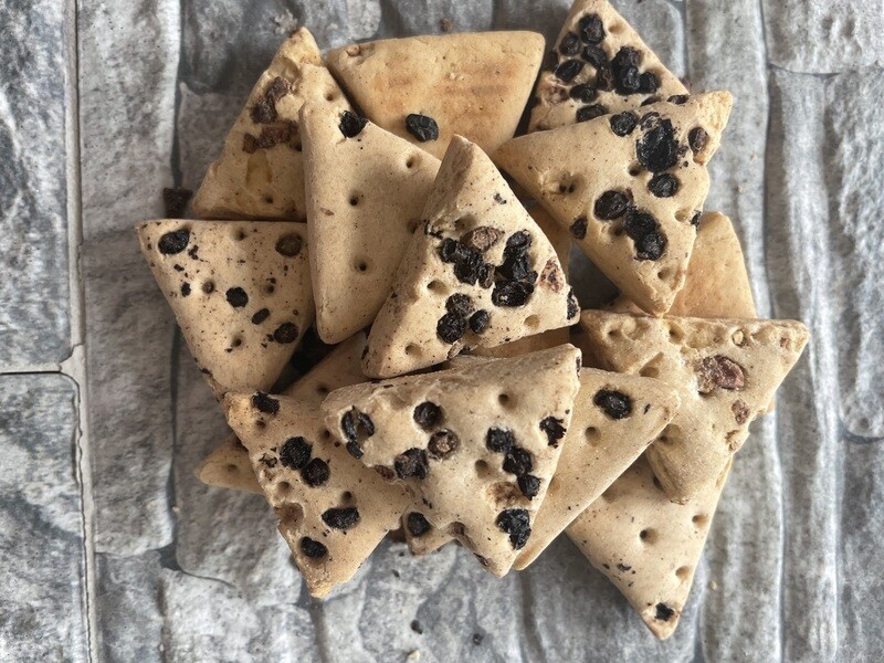 Elderberry & Apple Biscuits 100g