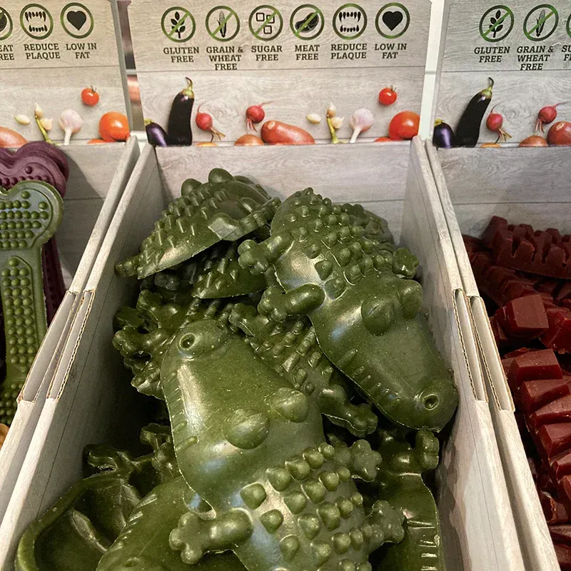 Vegan Crocodile Dental Large ( x1)