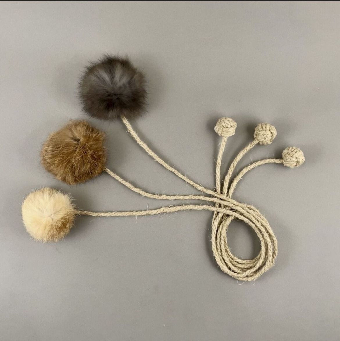 CAT MONKEY FIST & FUR BALL