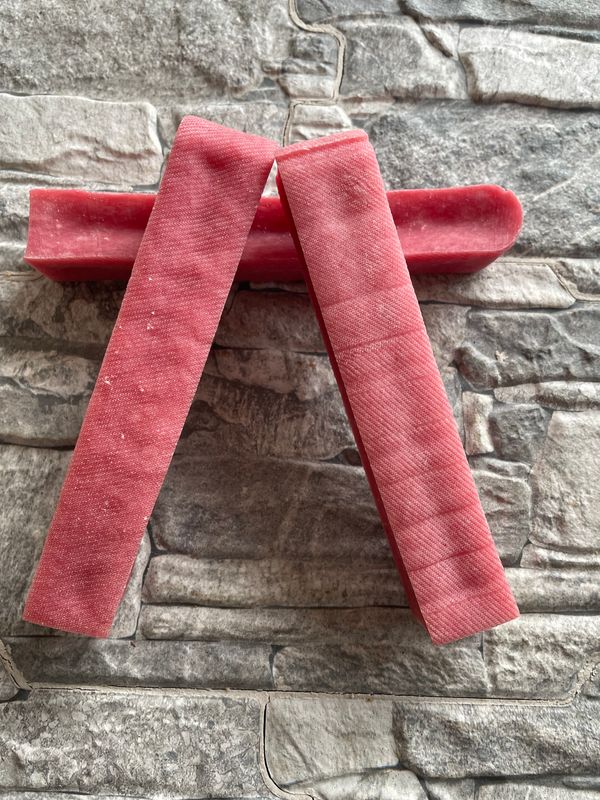 Strawberry Yak Bar (Large x1)