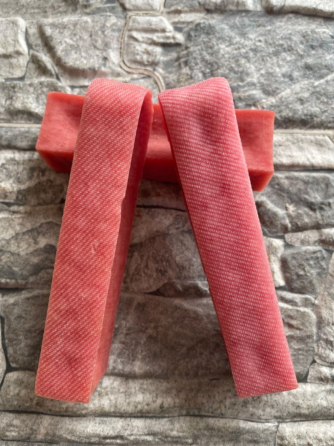 Strawberry Yak Bar (Medium x1)