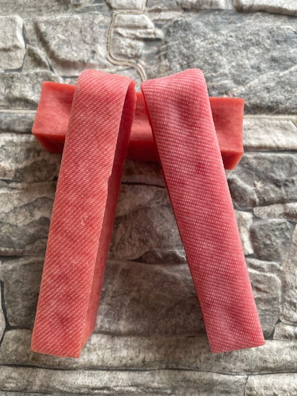 Strawberry Yak Bar (Medium x1)