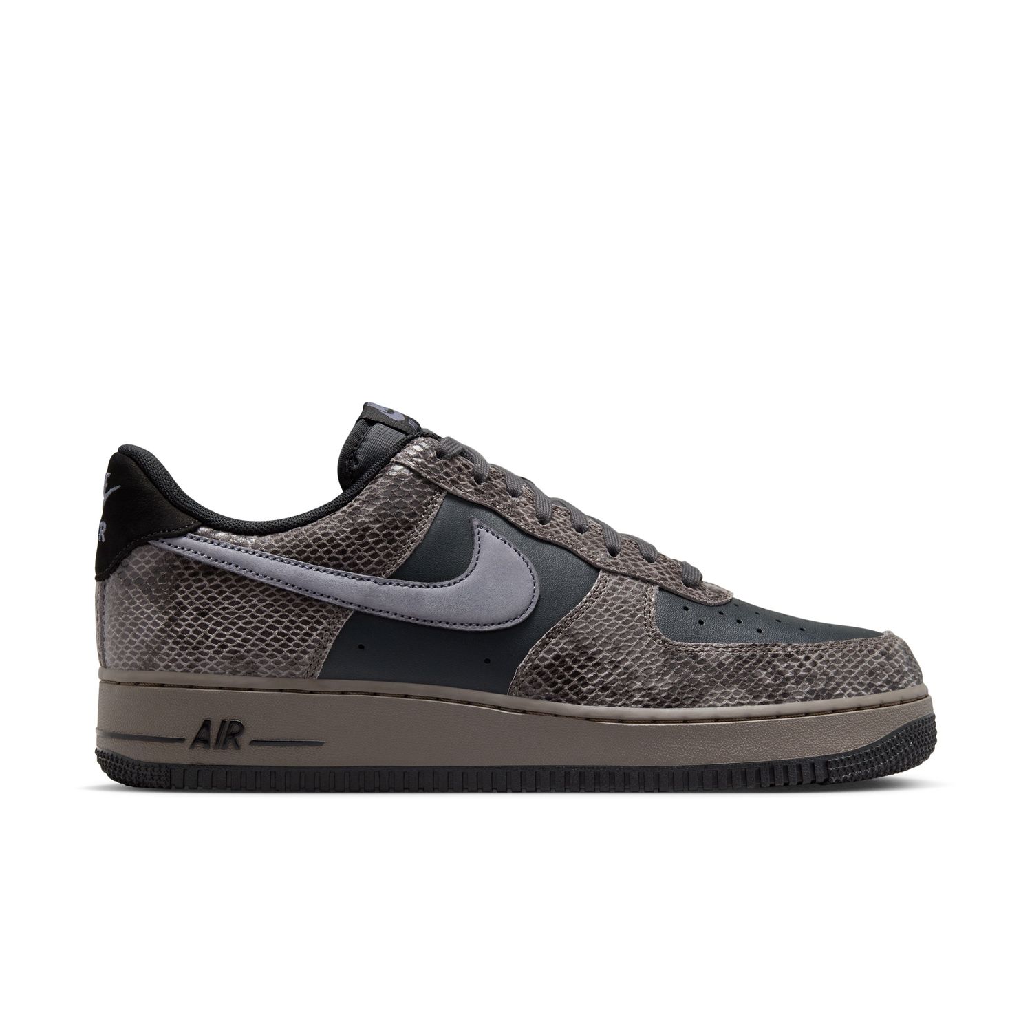 NIKE MEN AIR FORCE 1 07 LV8 SNEAKER HF2898-001