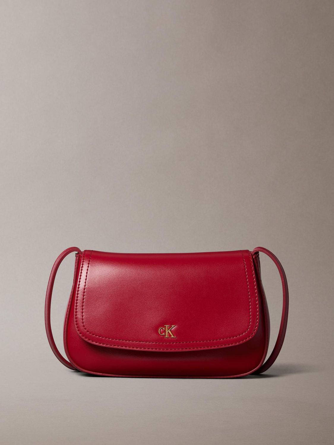 CALVIN KLIEN WOMEN MONOGRAM FLAP CROSSBODY  BAG 4F3421G600