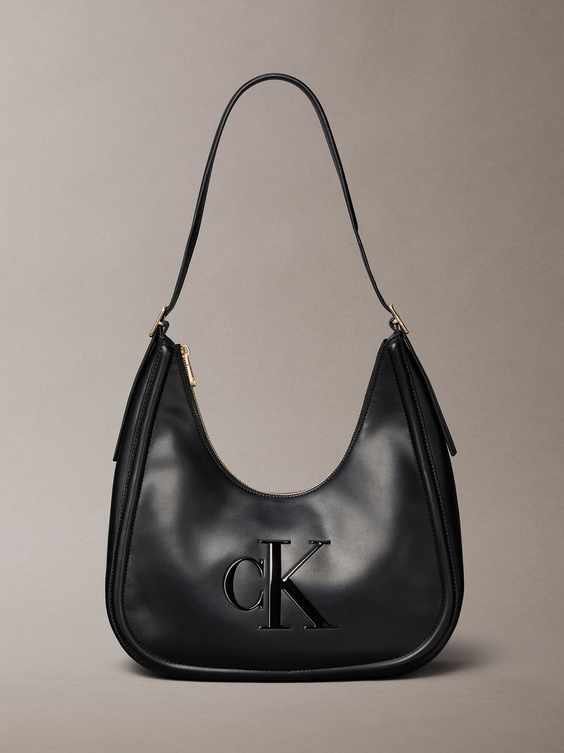CALVIN KLIEN WOMEN BOLD CRESENT BAG 4F3427G002