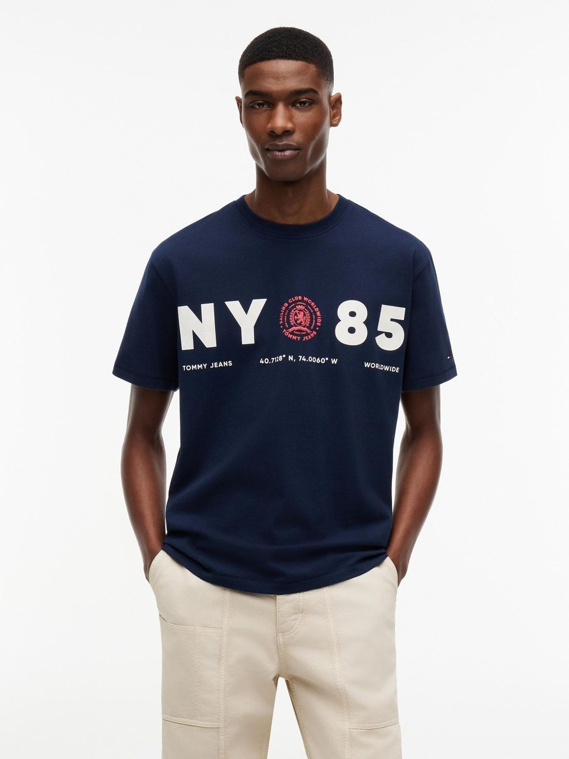 TOMMY HILFIGER MEN SS RLX CREST 1985 T/SHIRT DM0DM23186C1G