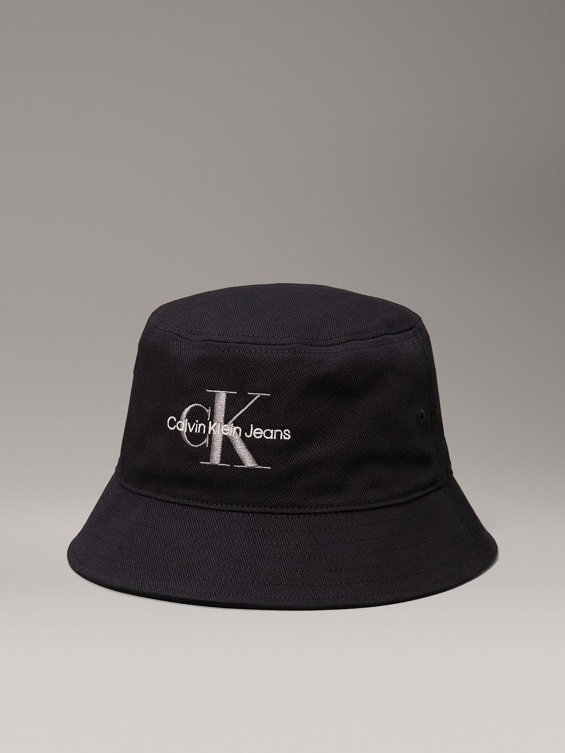 CALVIN KLIEN MEN MONOLOG BUCKET HAT 4G5020G001