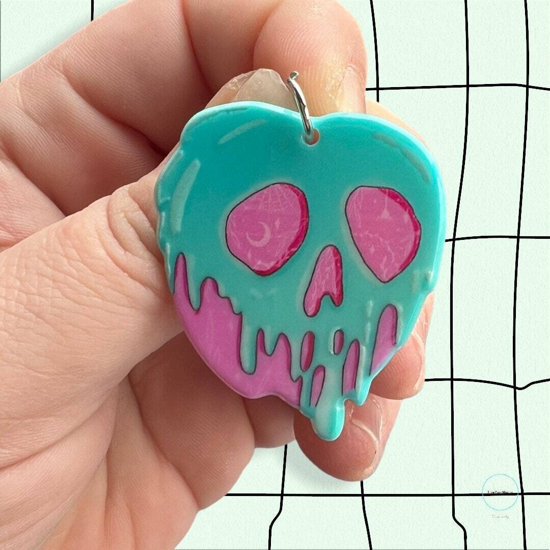 Poison Apple - Gothic - Halloween - Pastel - Needle Minder - Pin - Magnet