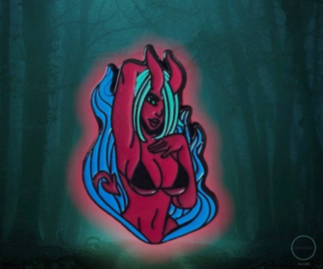 B Grade - Devil Girl - Woman - Needle Minder - Pin - Magnet