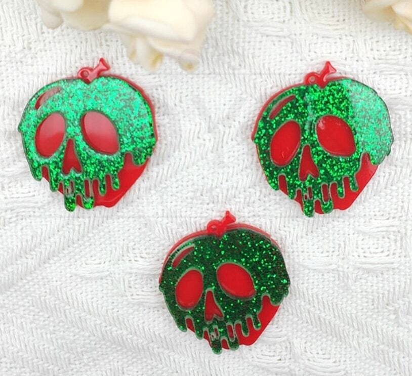 Poison Apple - Acrylic - Evil - Movie - Curse - Needle Minder - Pin - Magnet