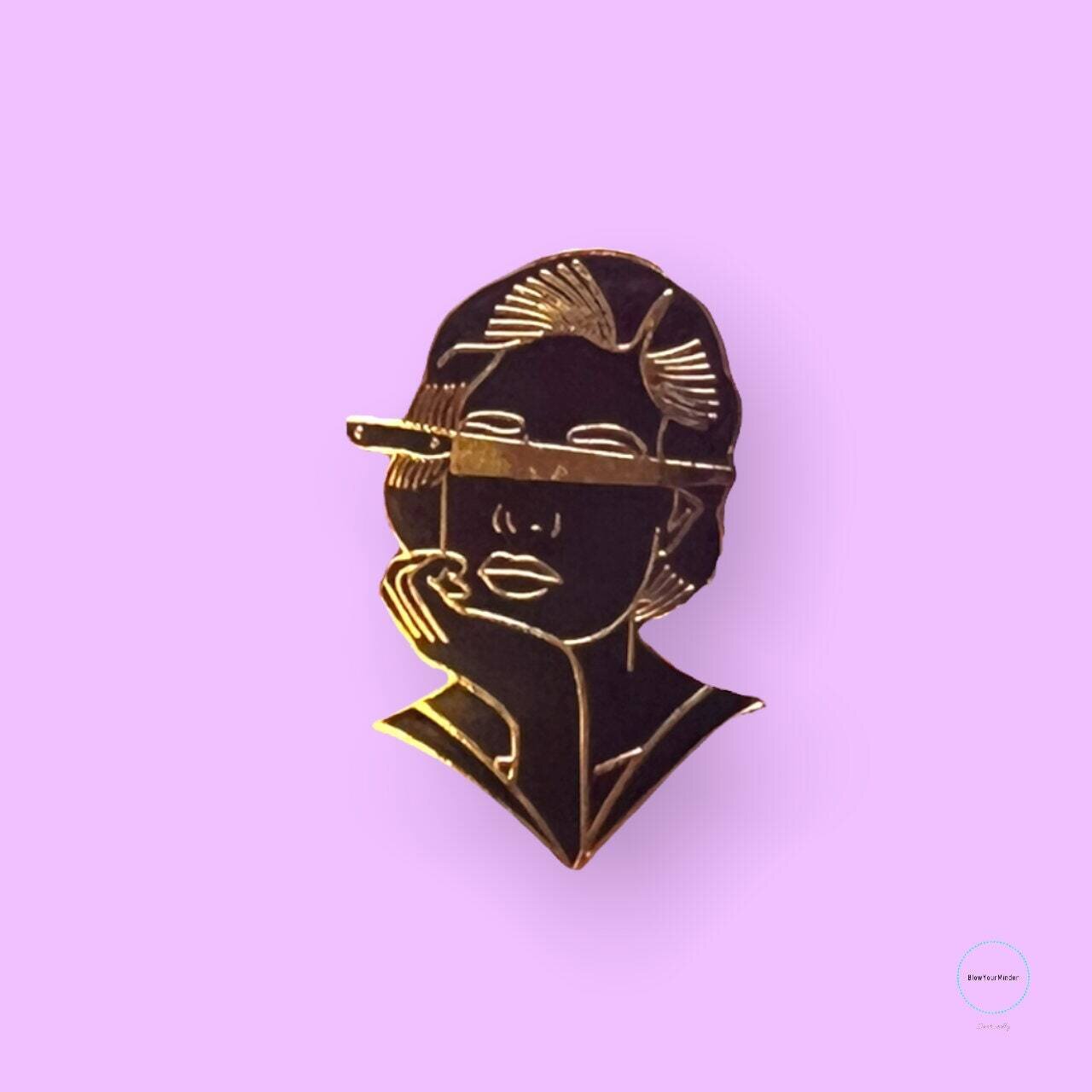 Knife Woman - Beautiful - Needle Minder - Pin - Magnet