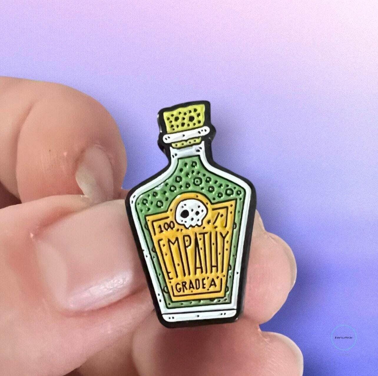 Empathy Potion - Needle Minder - Pin - Magnet