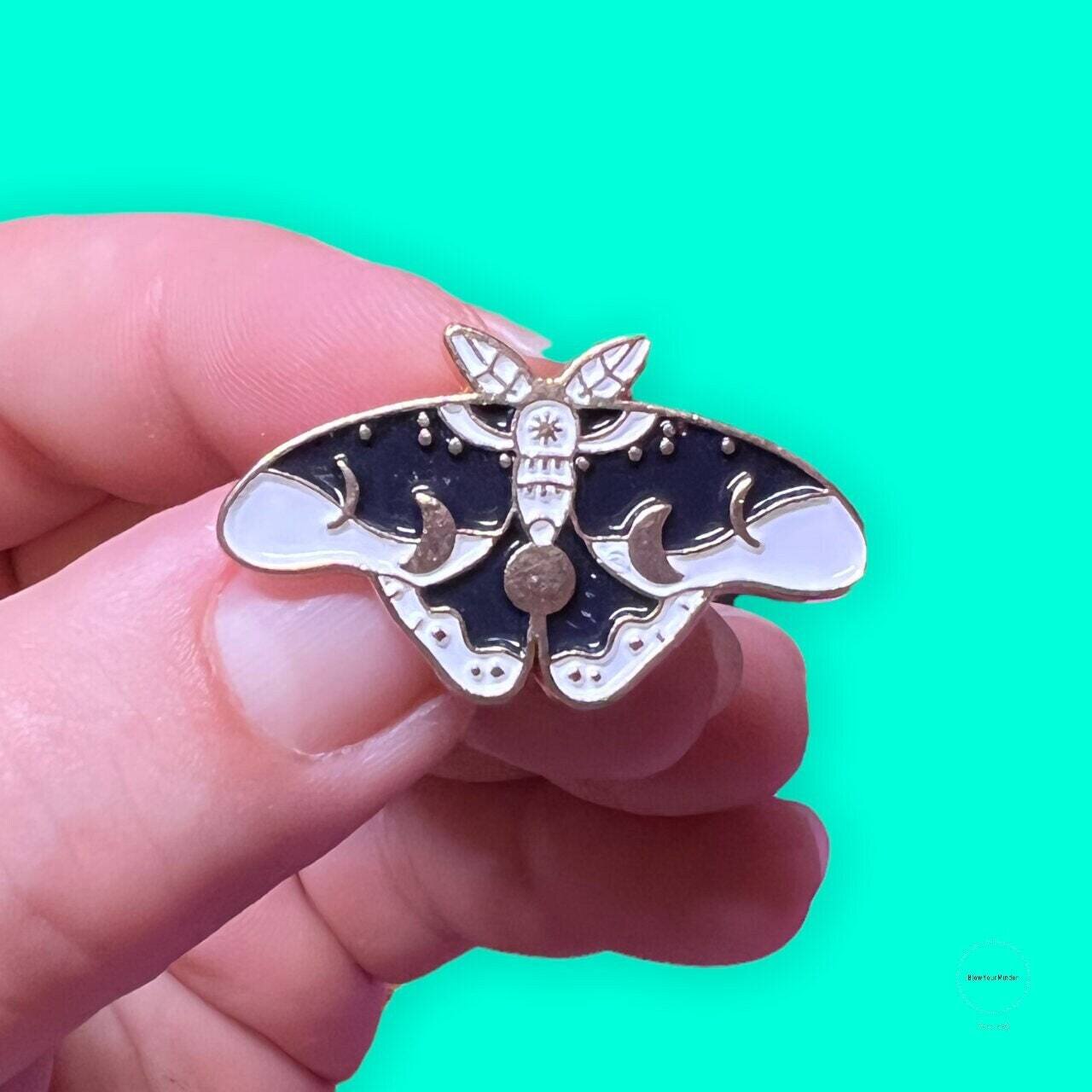 Moth - Insect - Bug - Moon Phase - Needle Minder - Pin - Magnet