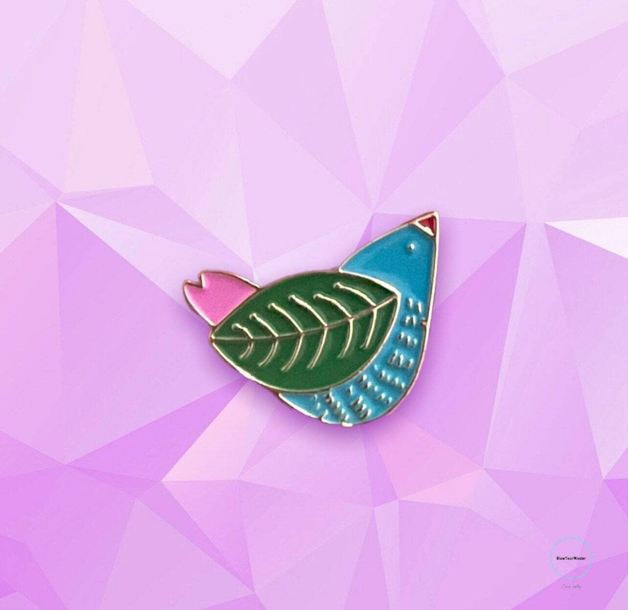 Bird - Fly - Birds - Beautiful - Needle Minder - Pin - Magnet