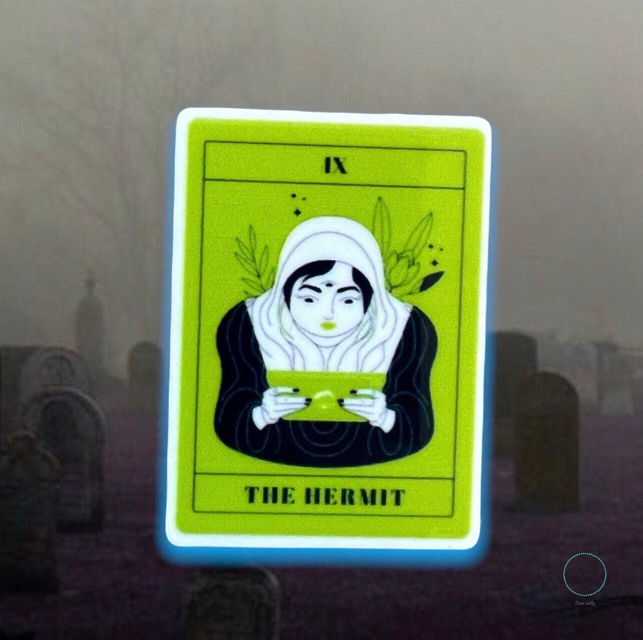 Tarot Card - The Hermit - Psychic - Witch - Eccentric - Spiritual - Acrylic - Needle Minder - Pin - Magnet
