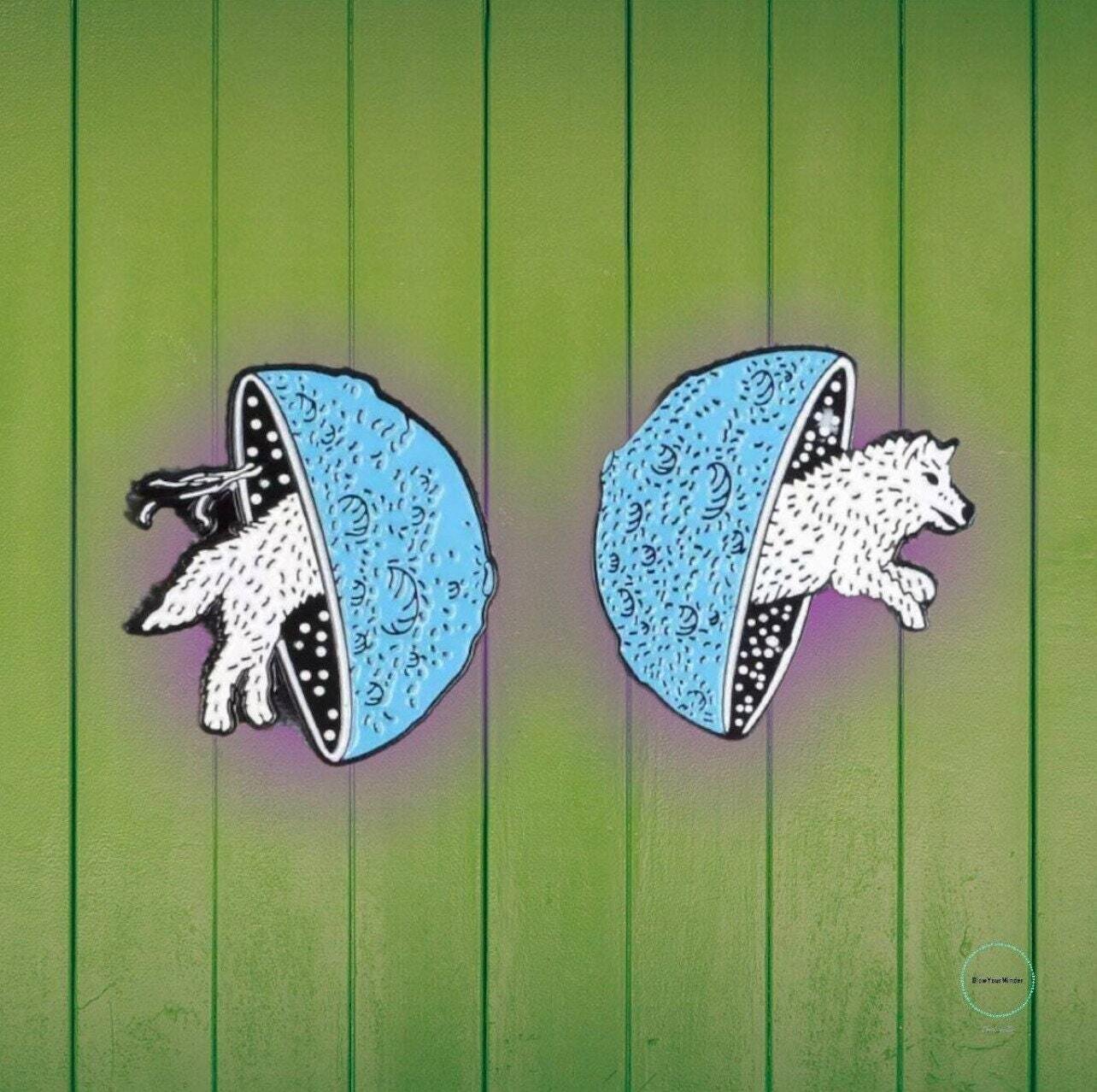 Space Dog - 2 Piece Set - Needle Minder - Pin - Magnet