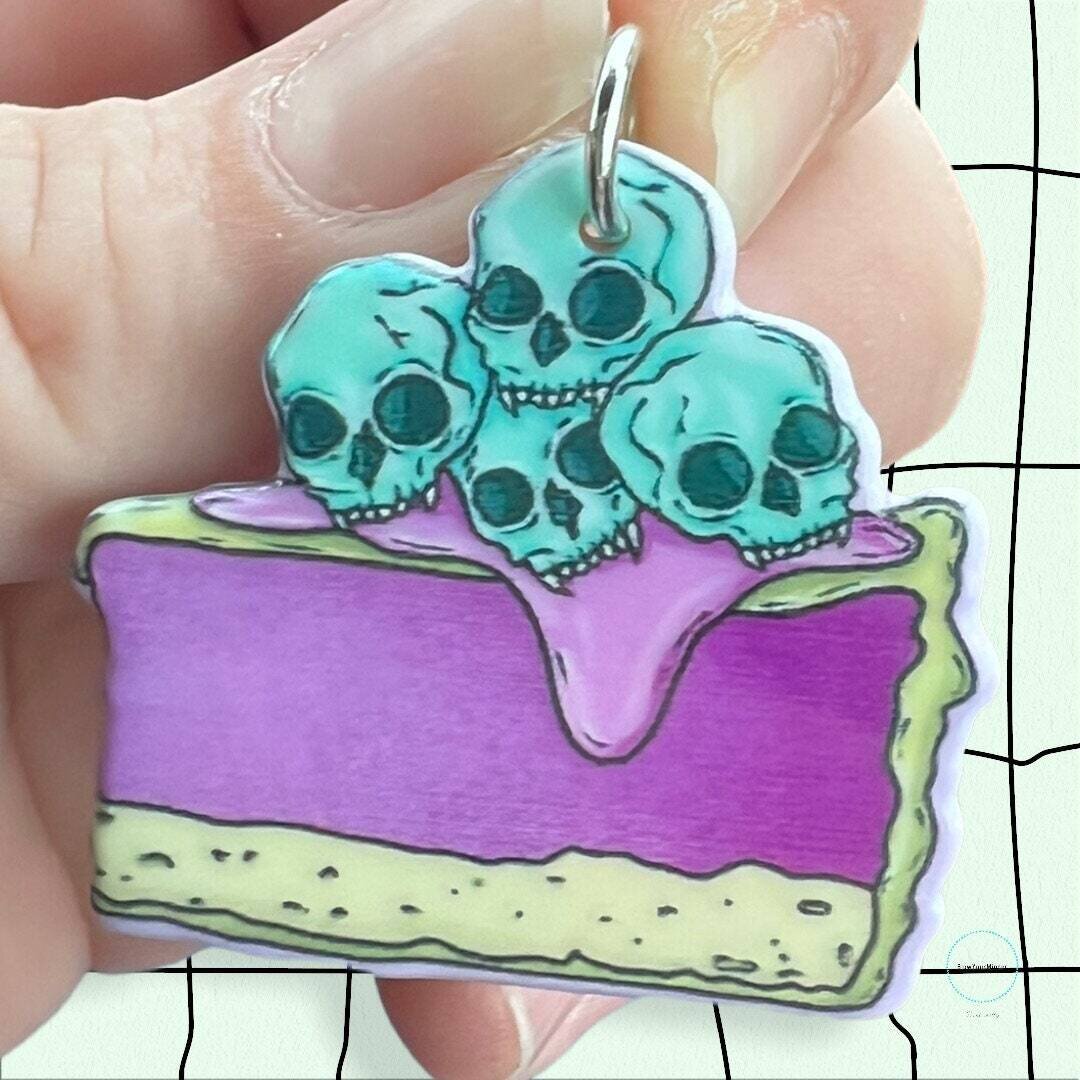 Skull Cake - Halloween - Gothic - Goth - Pastel - Charm - Needle Minder - Pin - Magnet