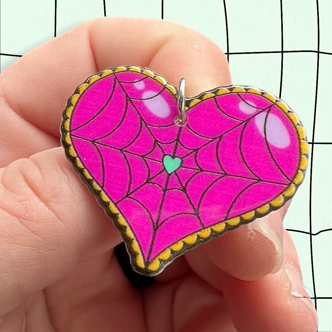 Spider Web Heart - Gothic - Halloween - Pastel - Needle Minder - Pin - Magnet