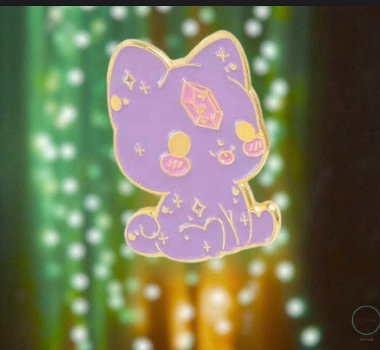 Cat - Purple - Witchy - Feline - Kitten - Kitty - Needle Minder - Pin - Magnet