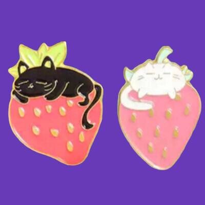 Strawberry Cat - Fruit - Sweet - Cute - Minder - Needle - Pin - Magnet