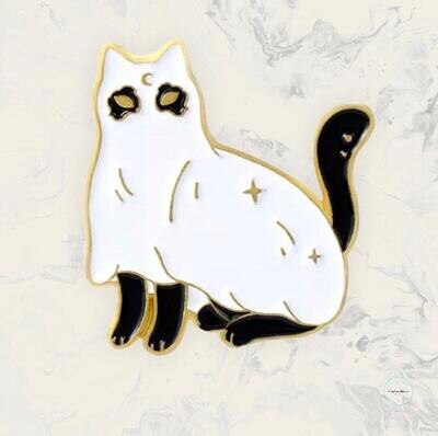Ghost Cat - Needle Minder - Pin - Magnet