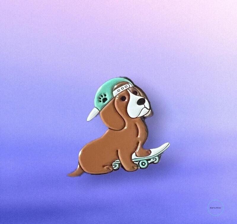 Skateboarding Beagle - Dog - Needle Minder - Pin - Magnet