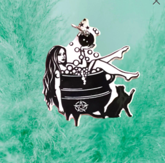 Bubble Bath - Witchy - Witch - Halloween - Needle Minder - Pin - Magnet - Charm