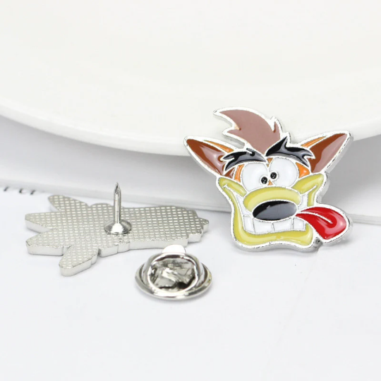 Crash Bandicoot - Game - Needle Minder - Pin - Magnet