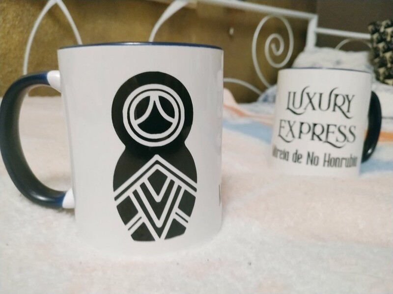 Ejemplar en tapa blanda + taza