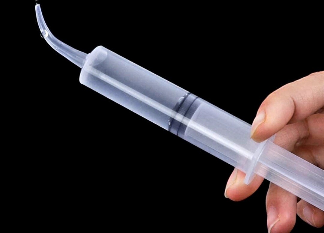 3 Curve Tip Glue Syringes