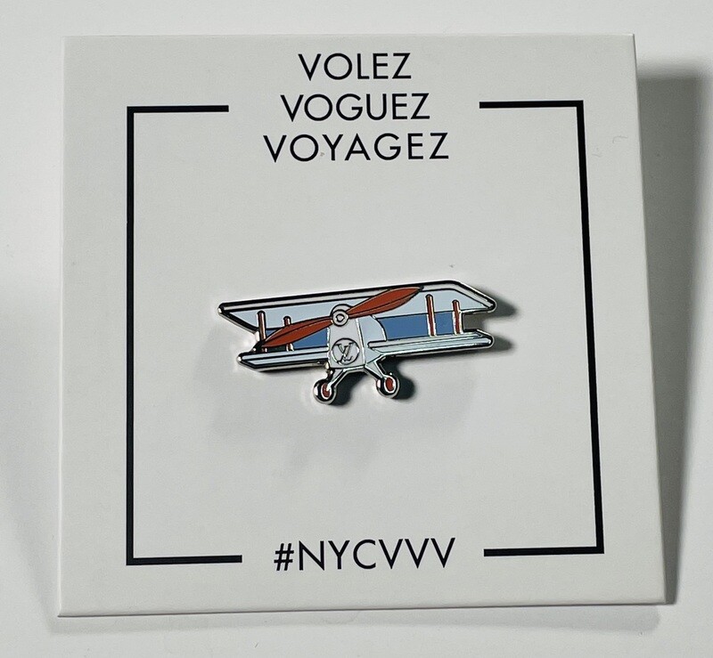 LOUIS VUITTON airplane pin