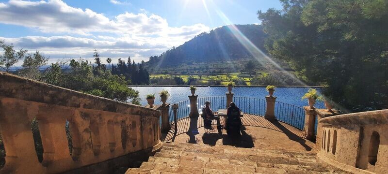 WESTKÜSTE & ORANGENTAL - im Minibus nach Valldemossa, Deia und Soller (Ganztagestour mit Picknick) WESTKÜSTE & ORANGENTAL - im Minibus nach Valldemossa, Deia und Soller (Ganztagestour mit Picknick)