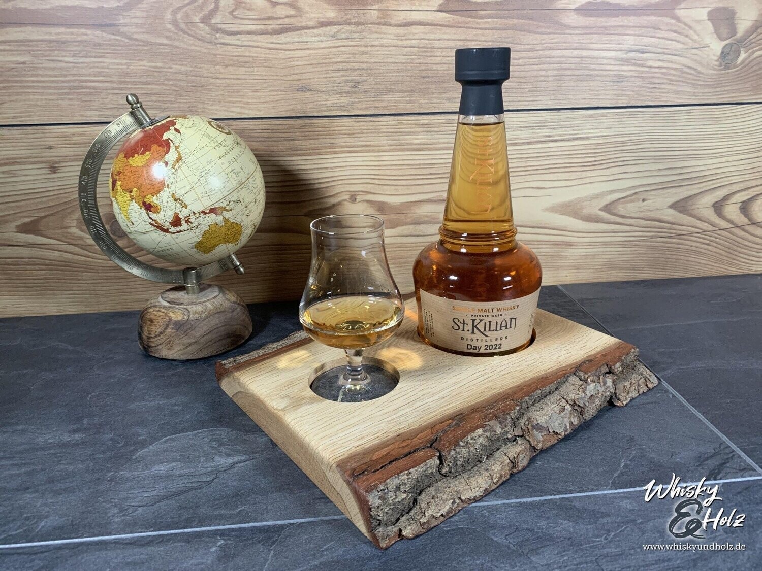 Single Dram Board - massive Eiche mit Rinde - für eine Personen - Whisky-Board