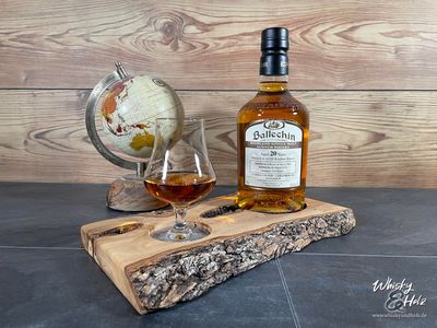 Single Dram Board - massive Olive mit Rinde - für eine Personen - Whisky-Board