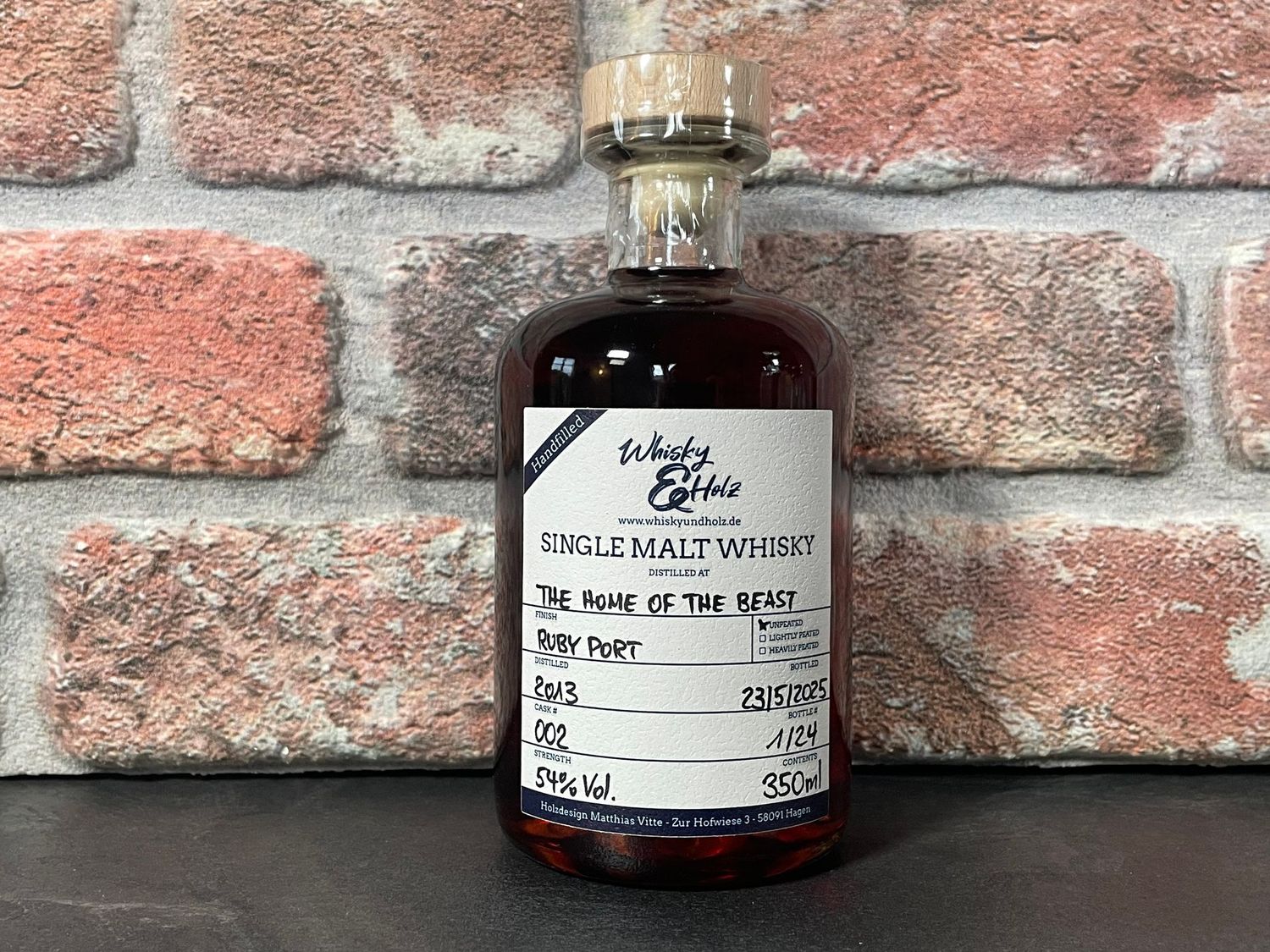 Whisky & Holz - 2013/2025 - Handfilled - Ruby Port Finish - The Home of the Beast