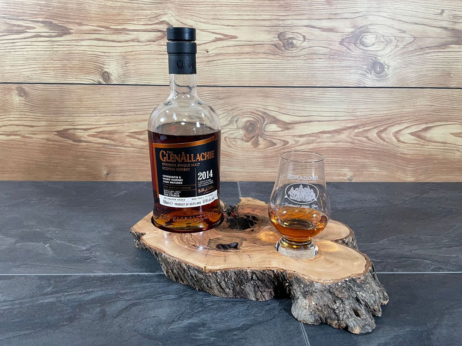 Single Dram Board - Olivenholz Baumscheibe - für eine Person - Whisky-Board