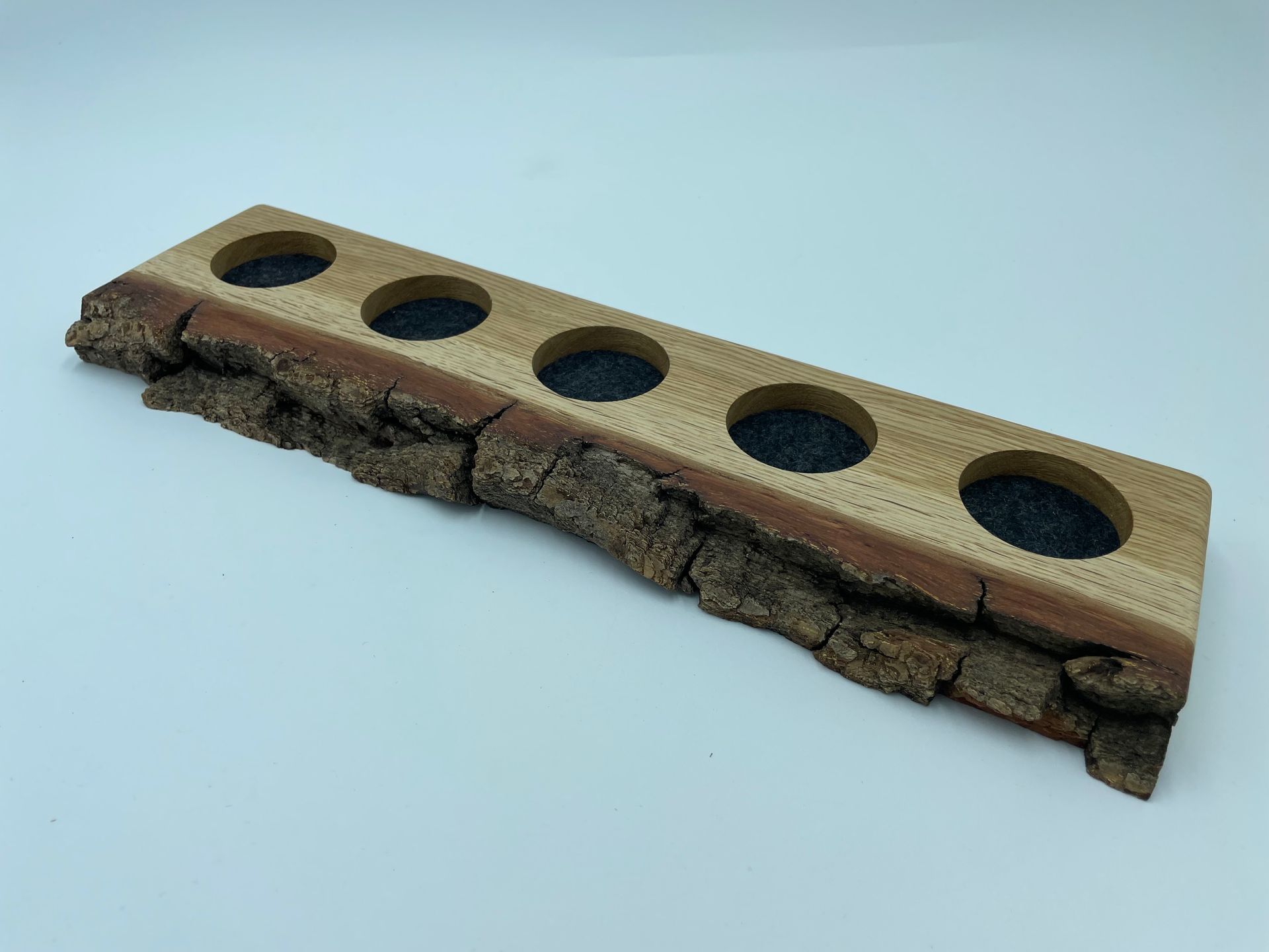 Tasting-Board - massive Eiche mit Rinde - für fünf Gläser - Whisky-Board (passend für Glencairn)