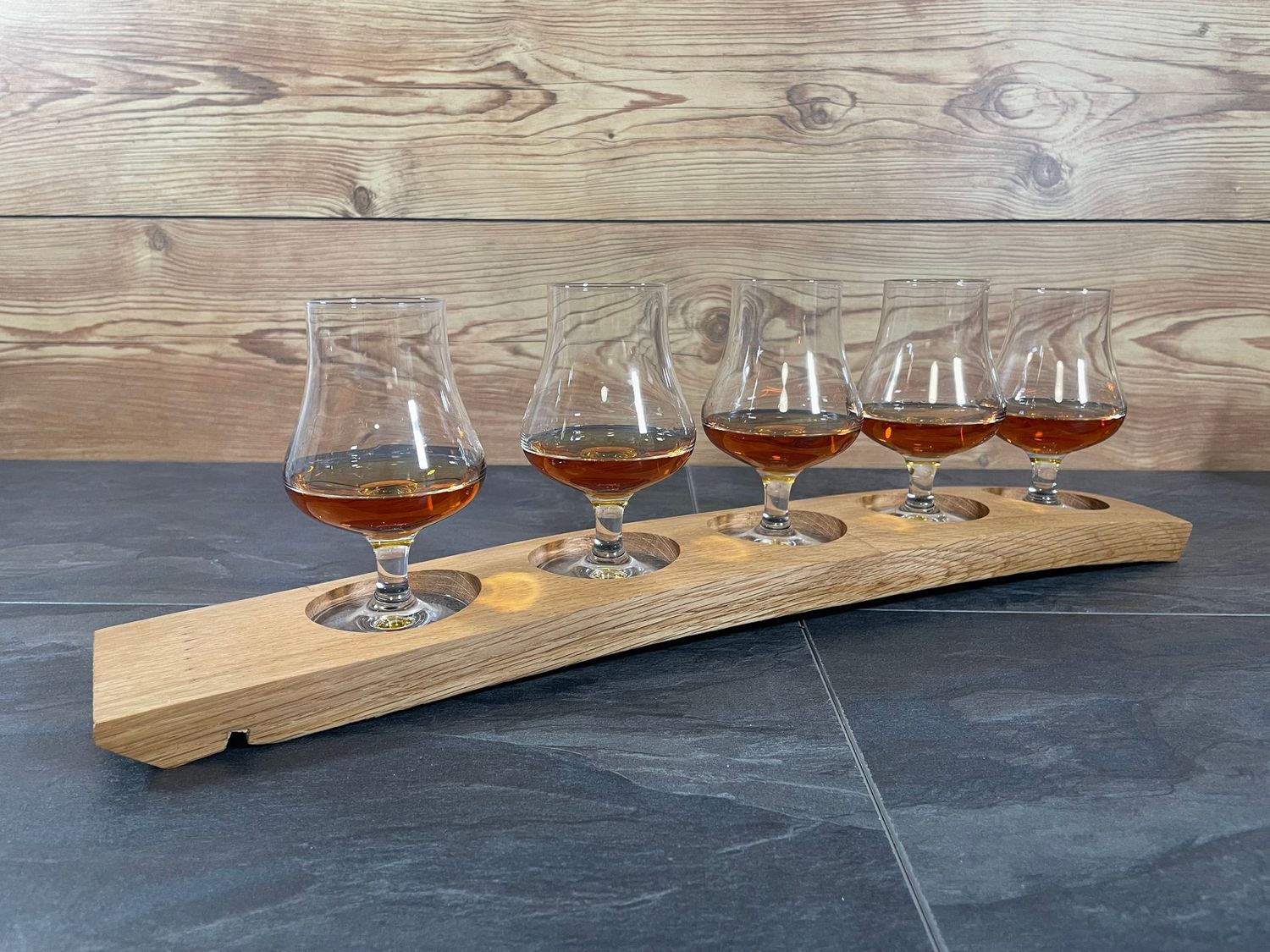 Tasting-Board - Fassdaube vom Cask Wizard - für fünf Gläser - Whisky-Board - personalisierbar