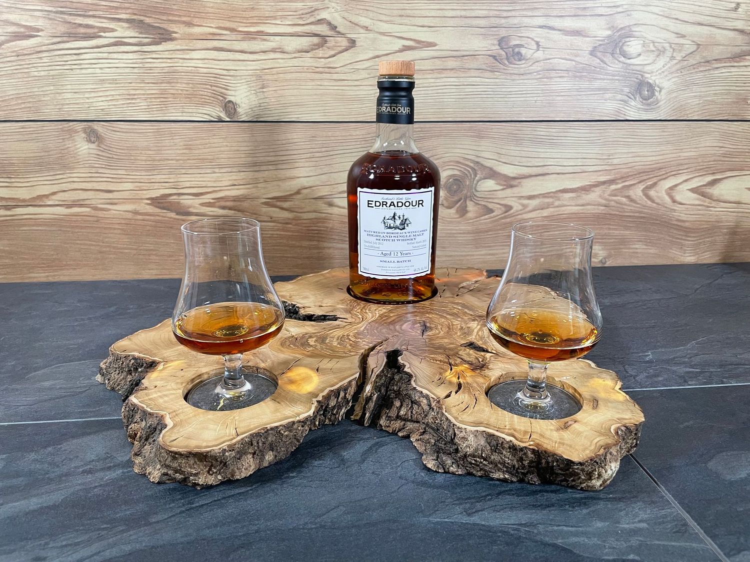 Shared Dram Board XL - Olivenholz Baumscheibe - für zwei Personen - Whisky-Board