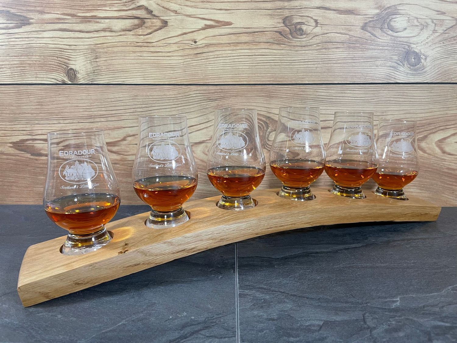 Tasting-Board - Fassdaube vom Cask Wizard - für sechs Gläser - Whisky-Board (passend für Glencairn) - personalisierbar