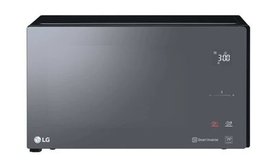 LG MS4295DIS Neochef 42 L Solo Microwave Oven  (Black Smog)