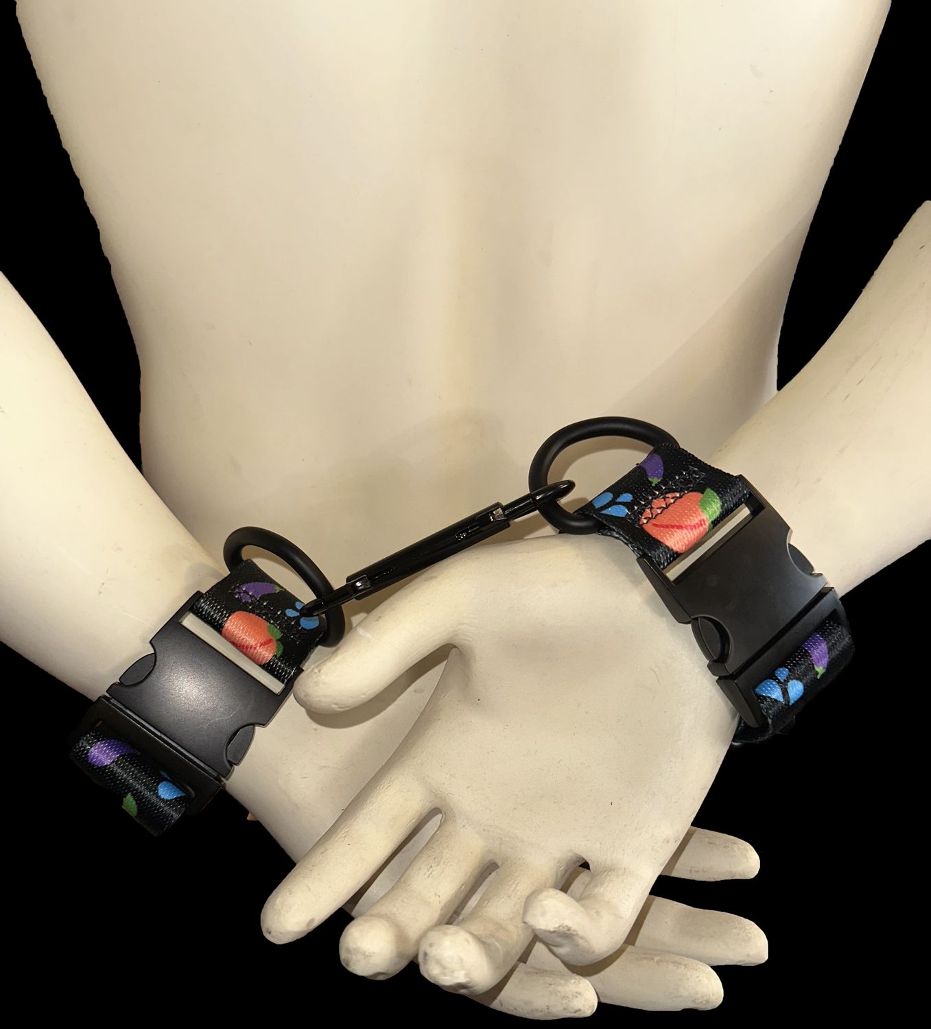 🔗CUSTOM HAND CUFFS (2)🔗
