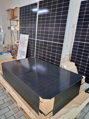 Solar Panels, Inverters, Controllers, Gel &amp; Lithium Batteries