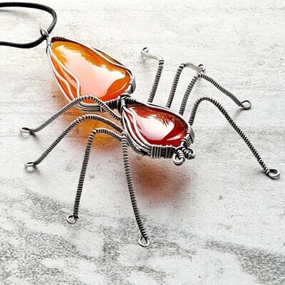 ALFRED - Twin Carnelian in sterling silver with necklace.